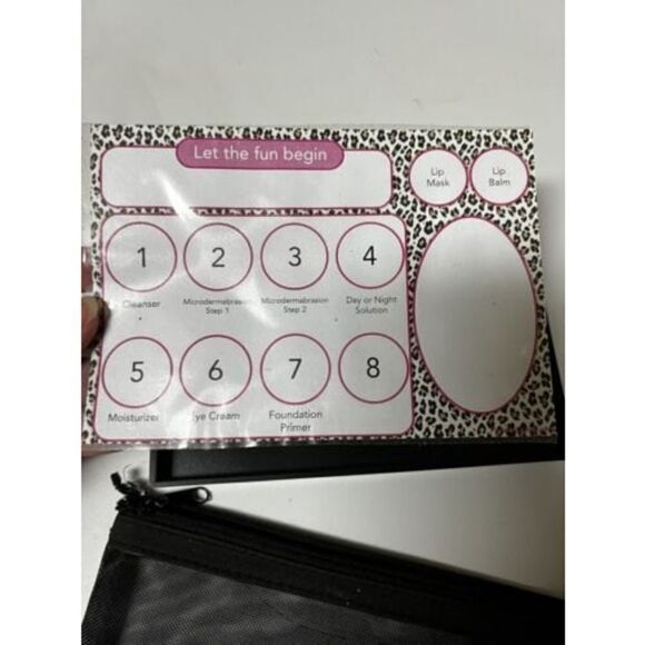CIK) New Mary Kay Black Foldable Travel‎ Mirror Stand Zippered Bag Consultant - Picture 4 of 8